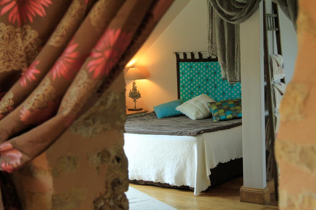 Maison D'Hotes La Maison De Leopold Terrasson Kültér fotó